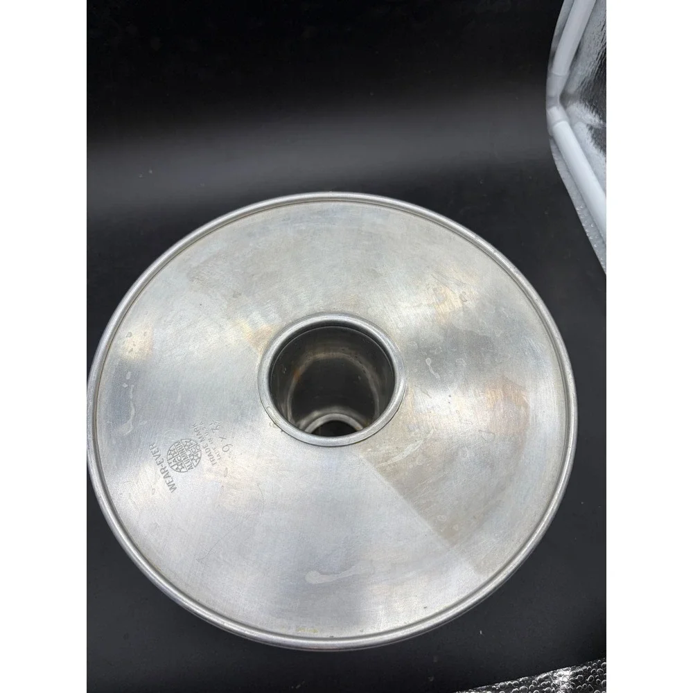 Vintage Aluminum Angel Food Cake Pan 10 Inch 2 Piece Tube Pan with Cooling‎ Feet